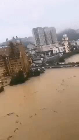 长江楚韵，湖北风情画卷