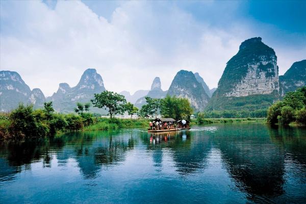 广西交响,多民族文化交融与现代发展的和谐共鸣